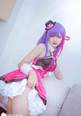 女人张腿让男人桶入_BD英语HD在线观看