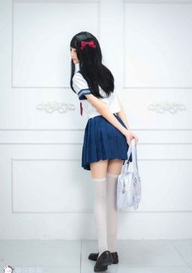 美女脱免费看直播_BD免费观看